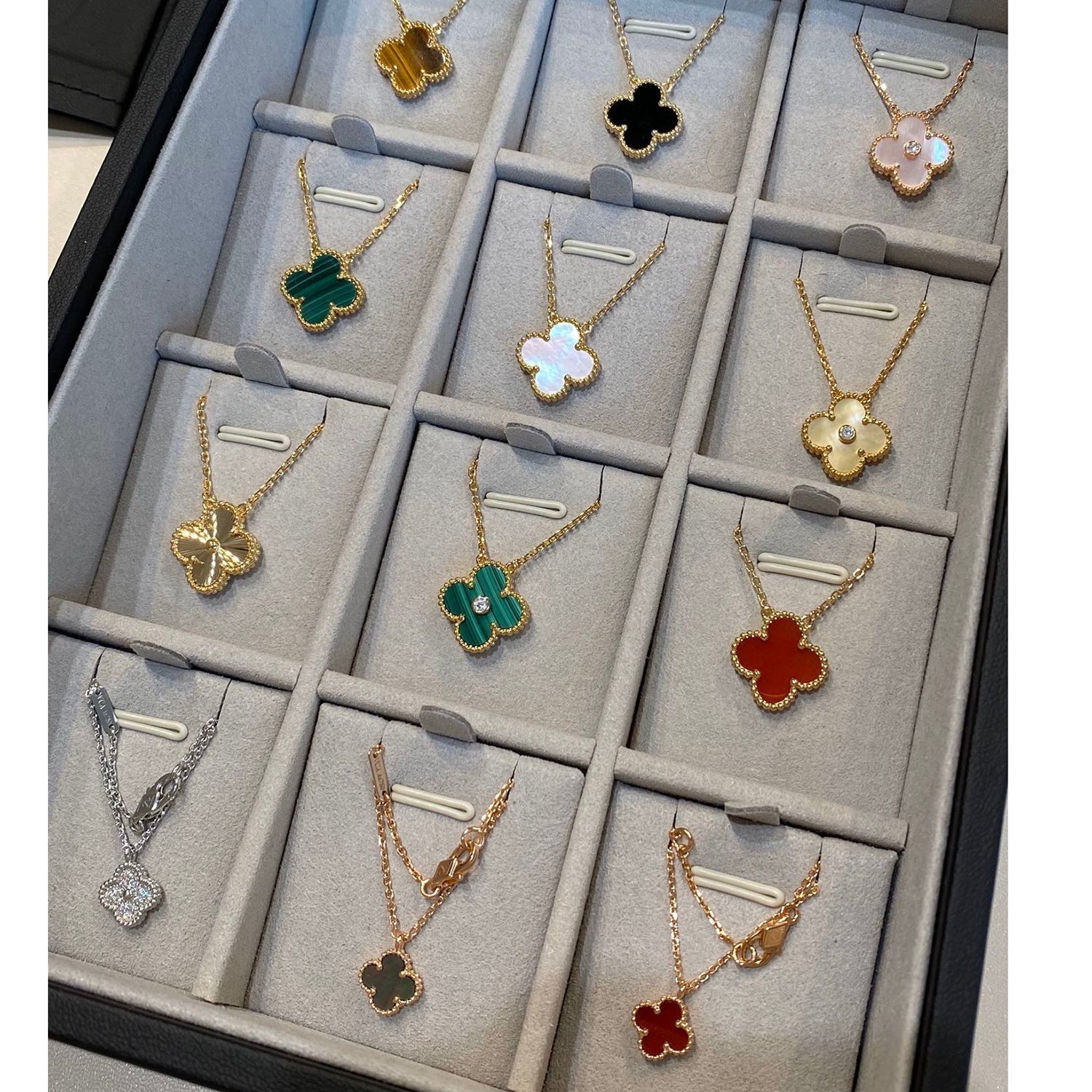 ¡®Twinkle jewelry¡¯CLOVER 15MM BLACK ONYX SINGLE FLOWER NECKLACE